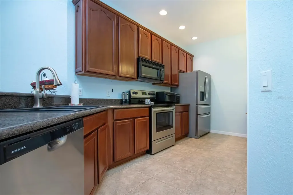 317 Seneca Falls Drive Apollo Beach FL 33572
