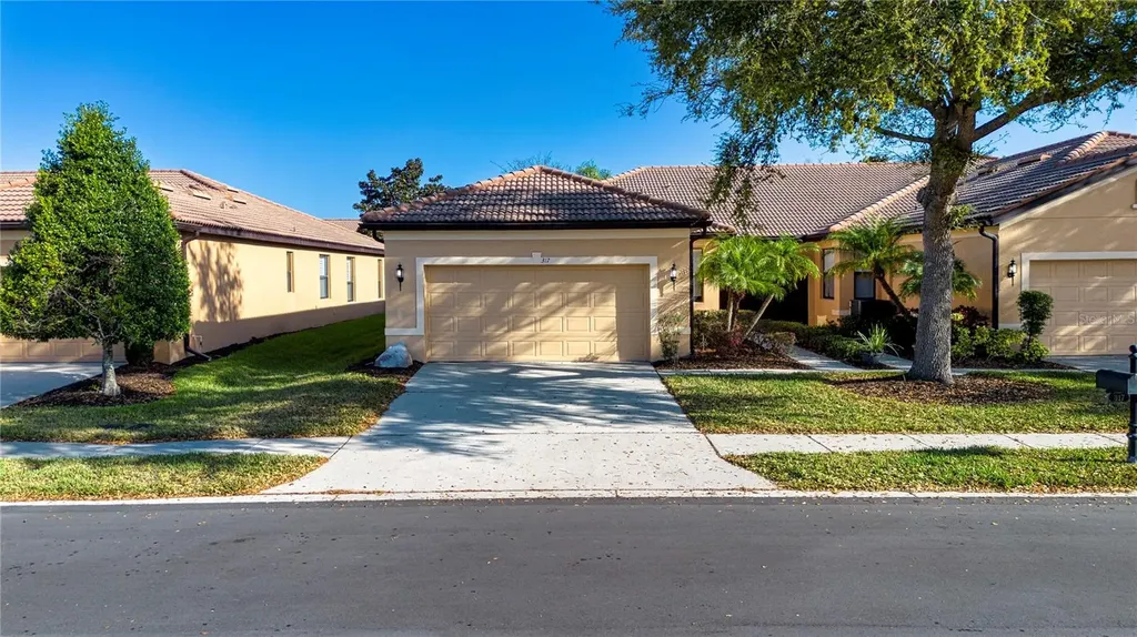 317 Seneca Falls Drive Apollo Beach FL 33572