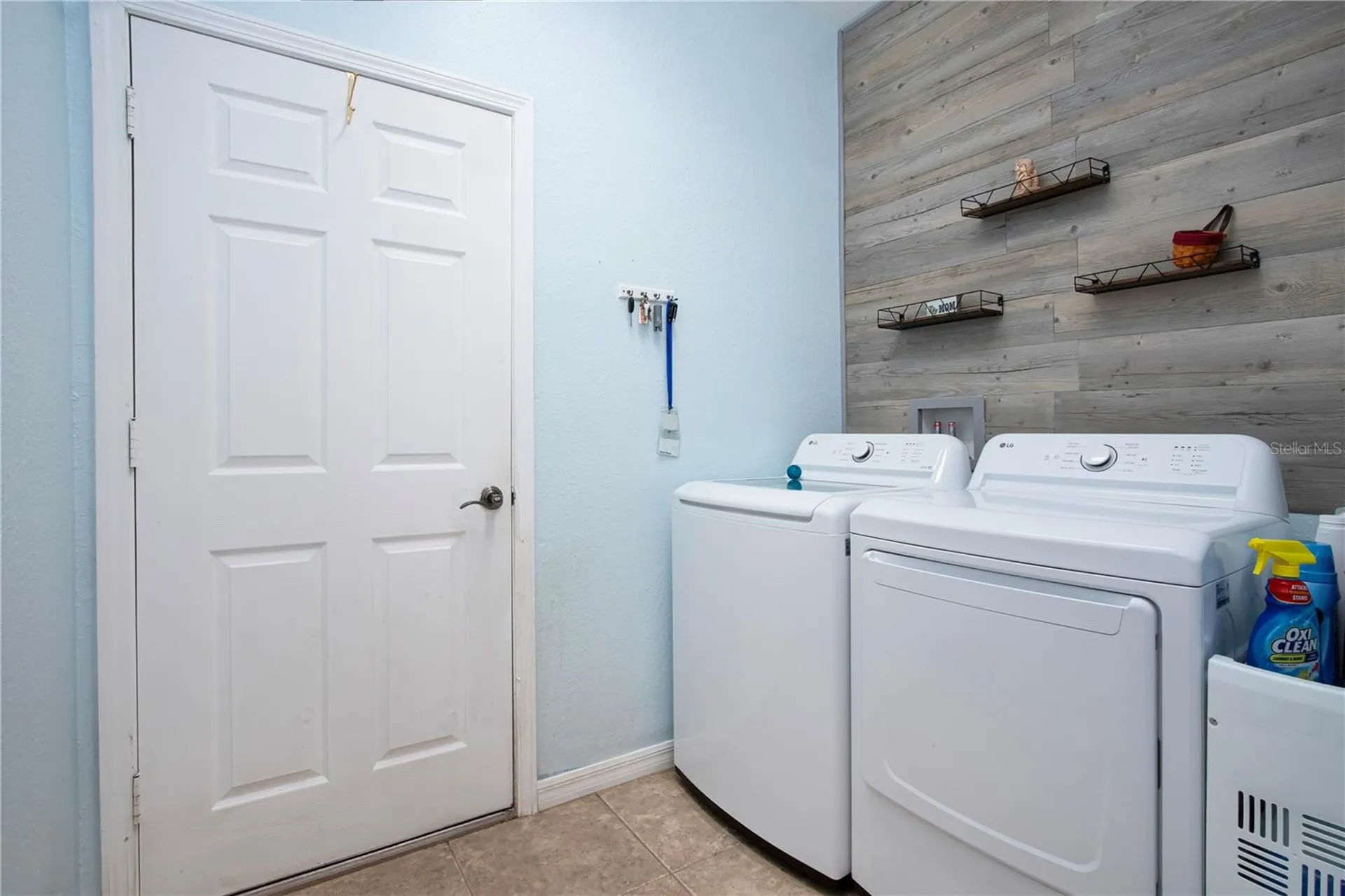 317 Seneca Falls Drive Apollo Beach FL 33572