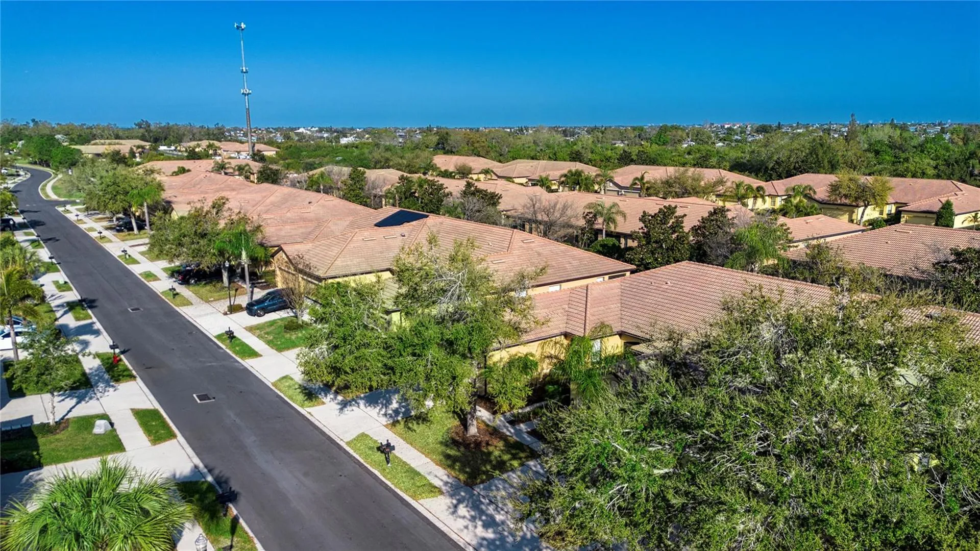 317 Seneca Falls Drive Apollo Beach FL 33572