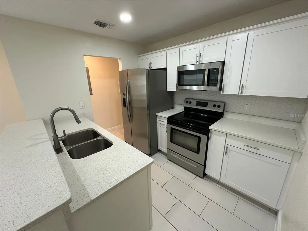 4305 E Henry Avenue Tampa FL 33610