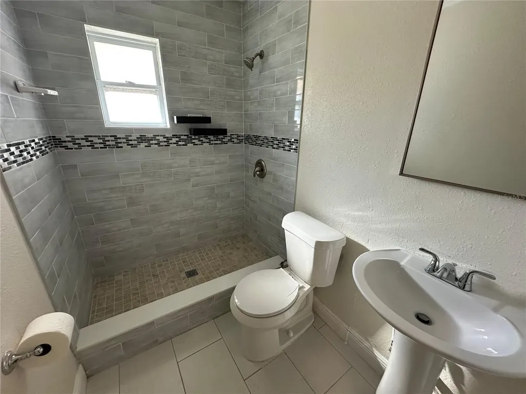 4305 E Henry Avenue Tampa FL 33610