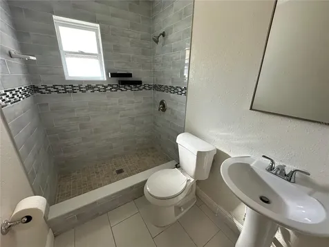 4305 E Henry Avenue Tampa FL 33610