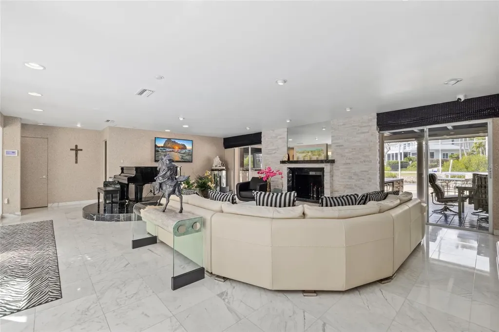 1749 Sandalwood Drive Sarasota FL 34231