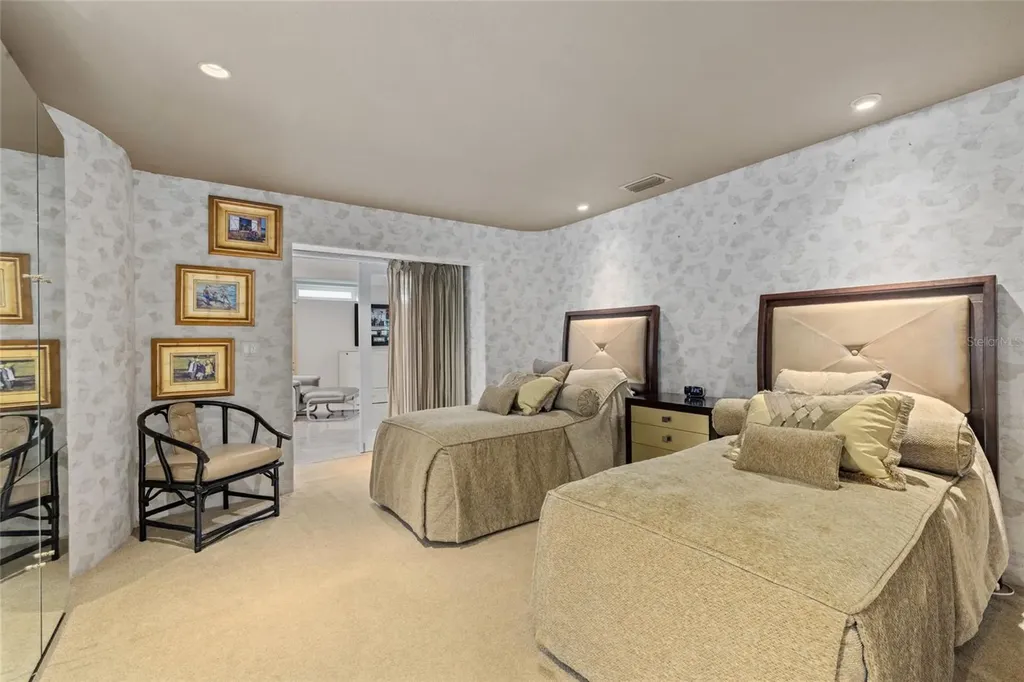 1749 Sandalwood Drive Sarasota FL 34231