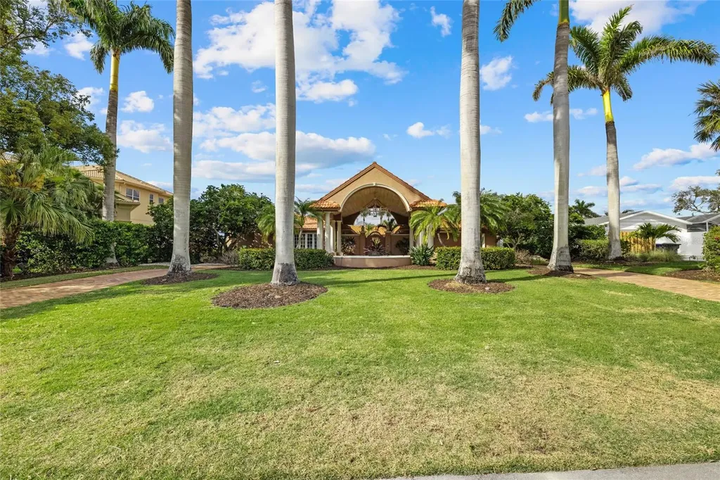 1749 Sandalwood Drive Sarasota FL 34231