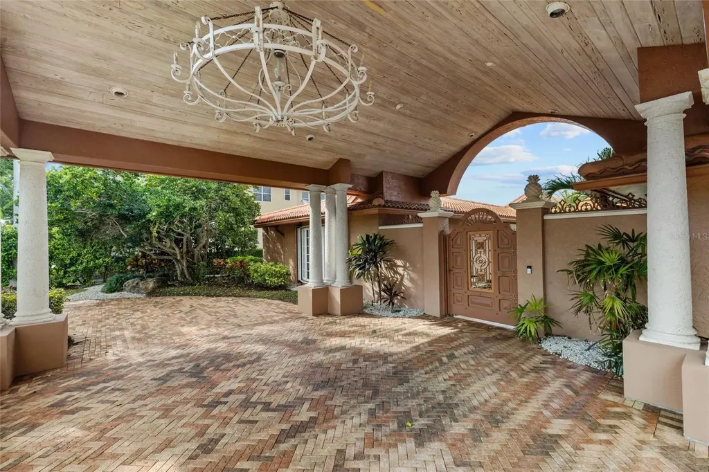 1749 Sandalwood Drive Sarasota FL 34231