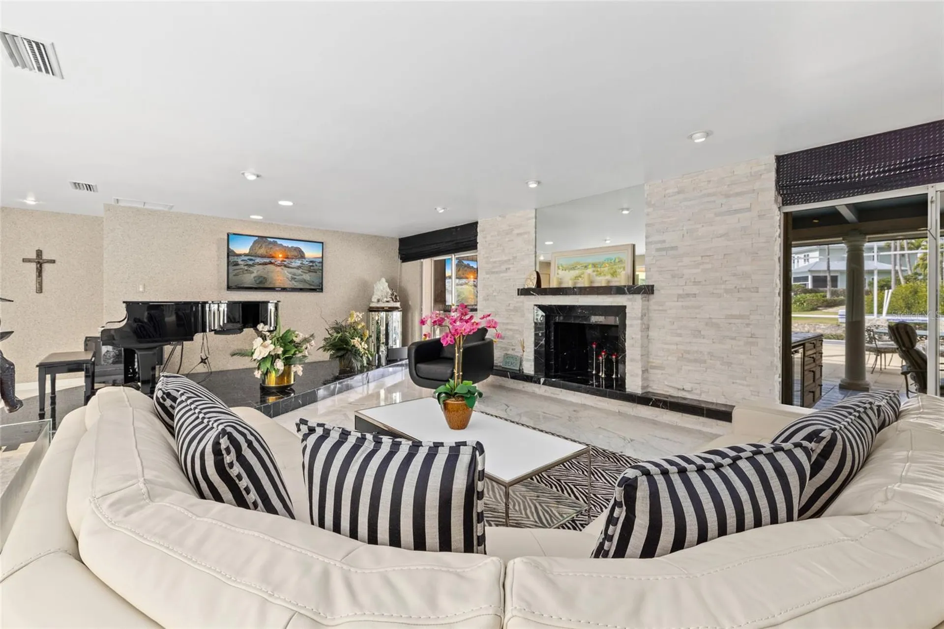 1749 Sandalwood Drive Sarasota FL 34231
