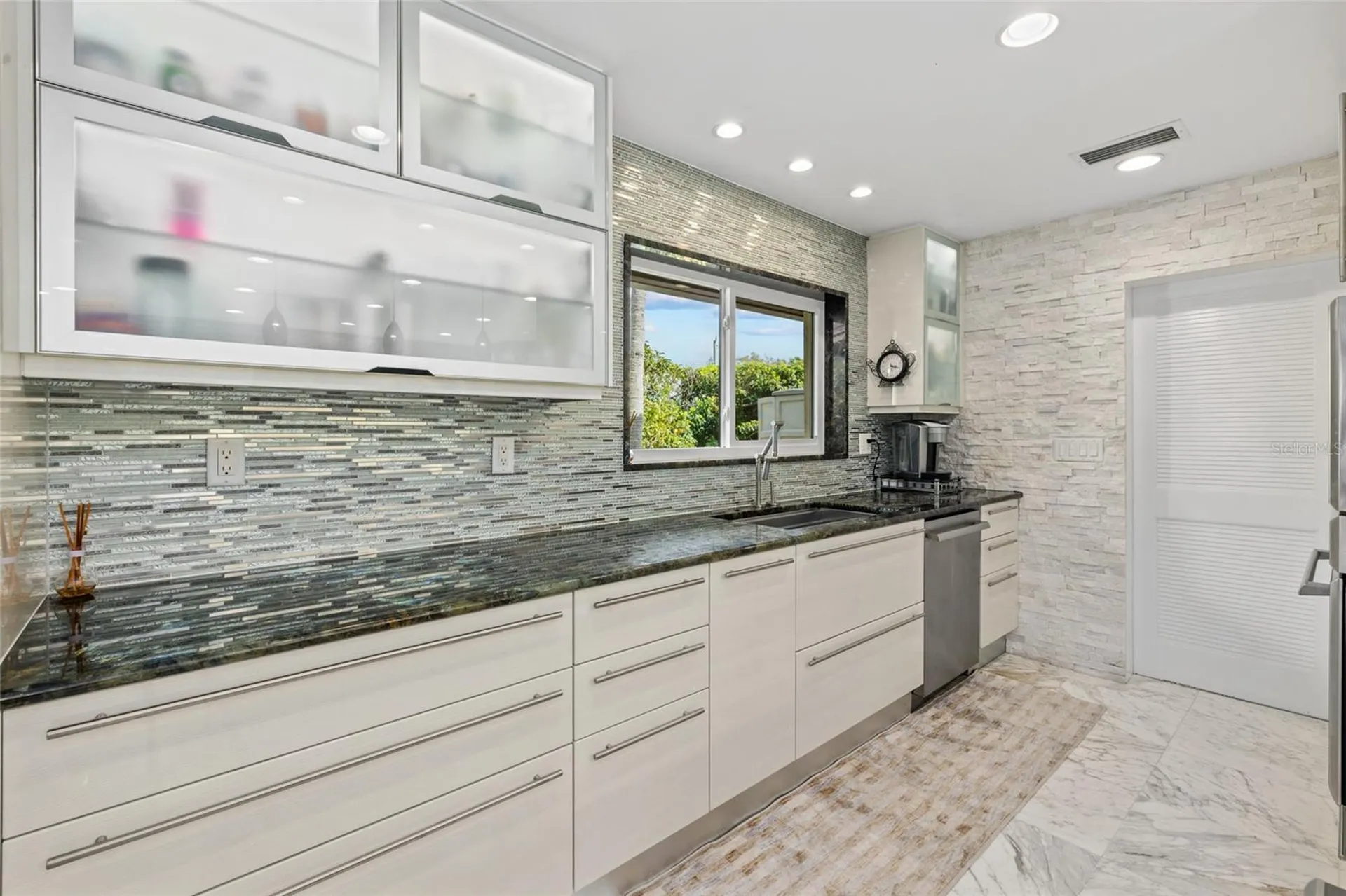 1749 Sandalwood Drive Sarasota FL 34231