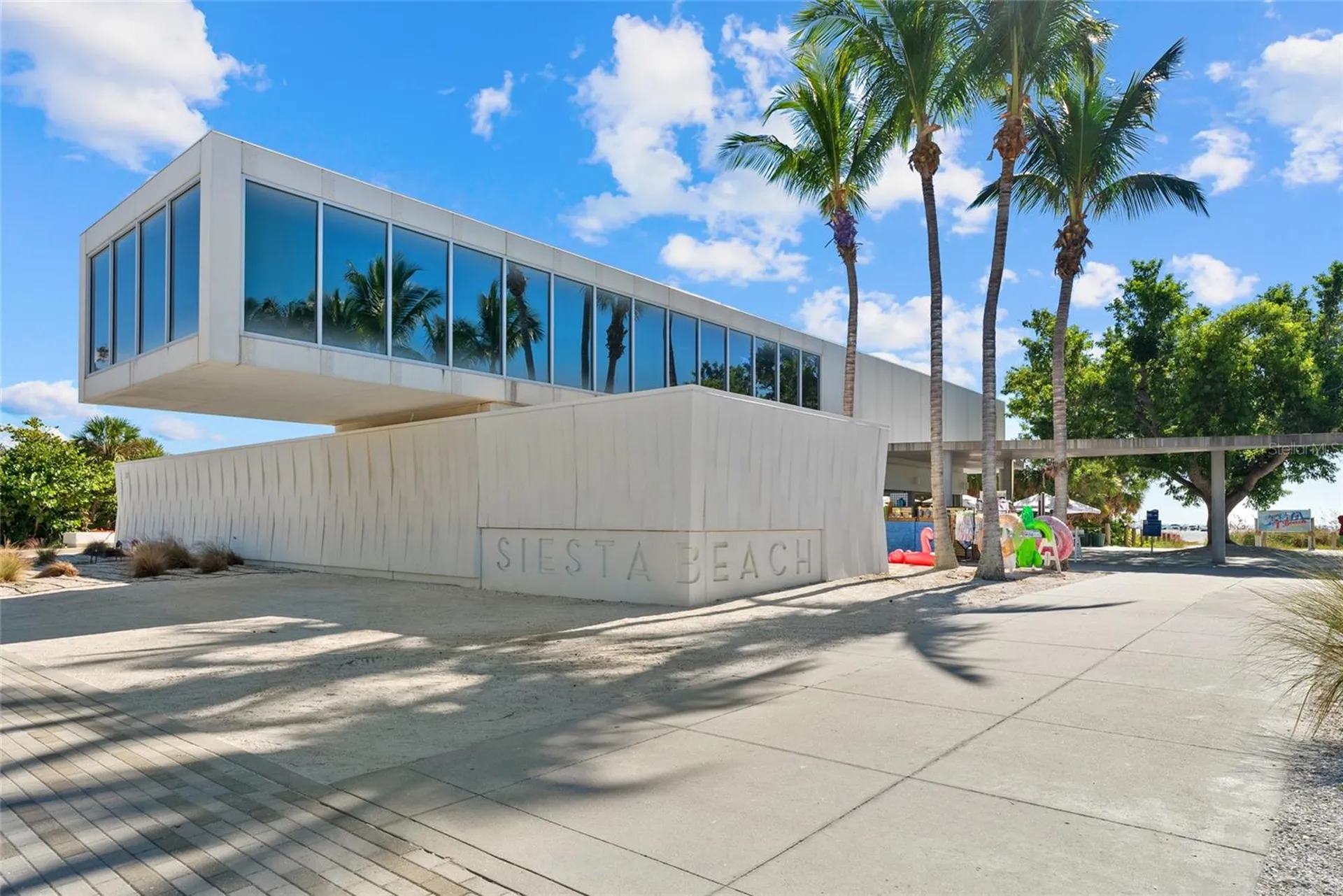 1749 Sandalwood Drive Sarasota FL 34231