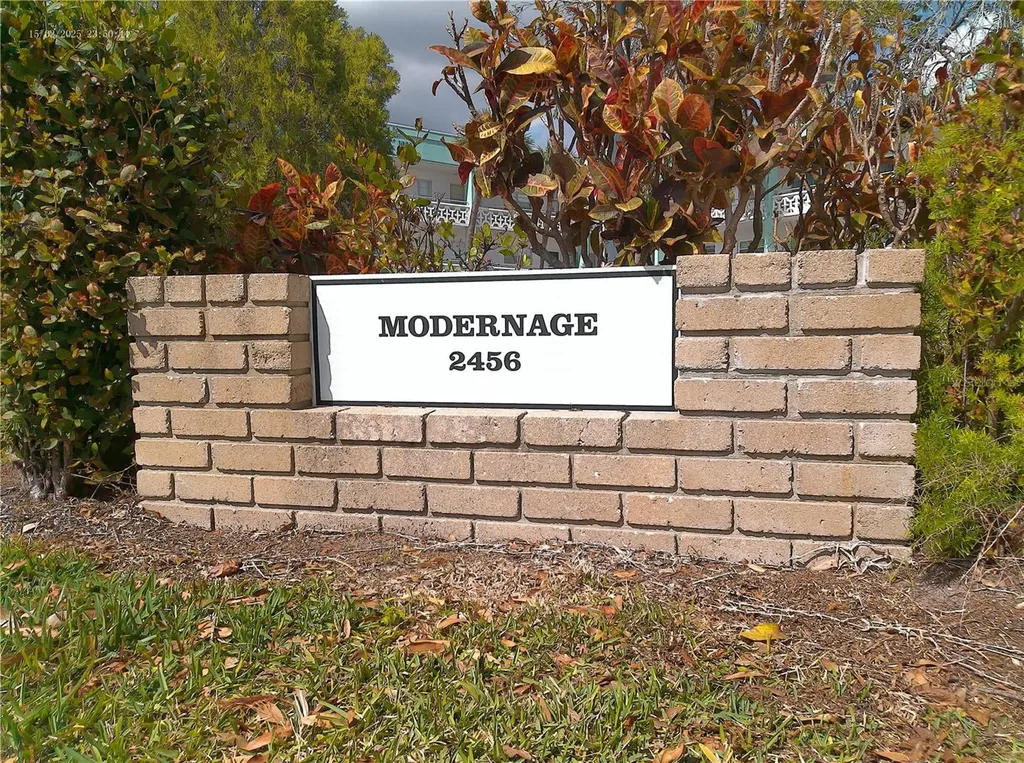 2456 Ecuadorian Way Clearwater FL 33763