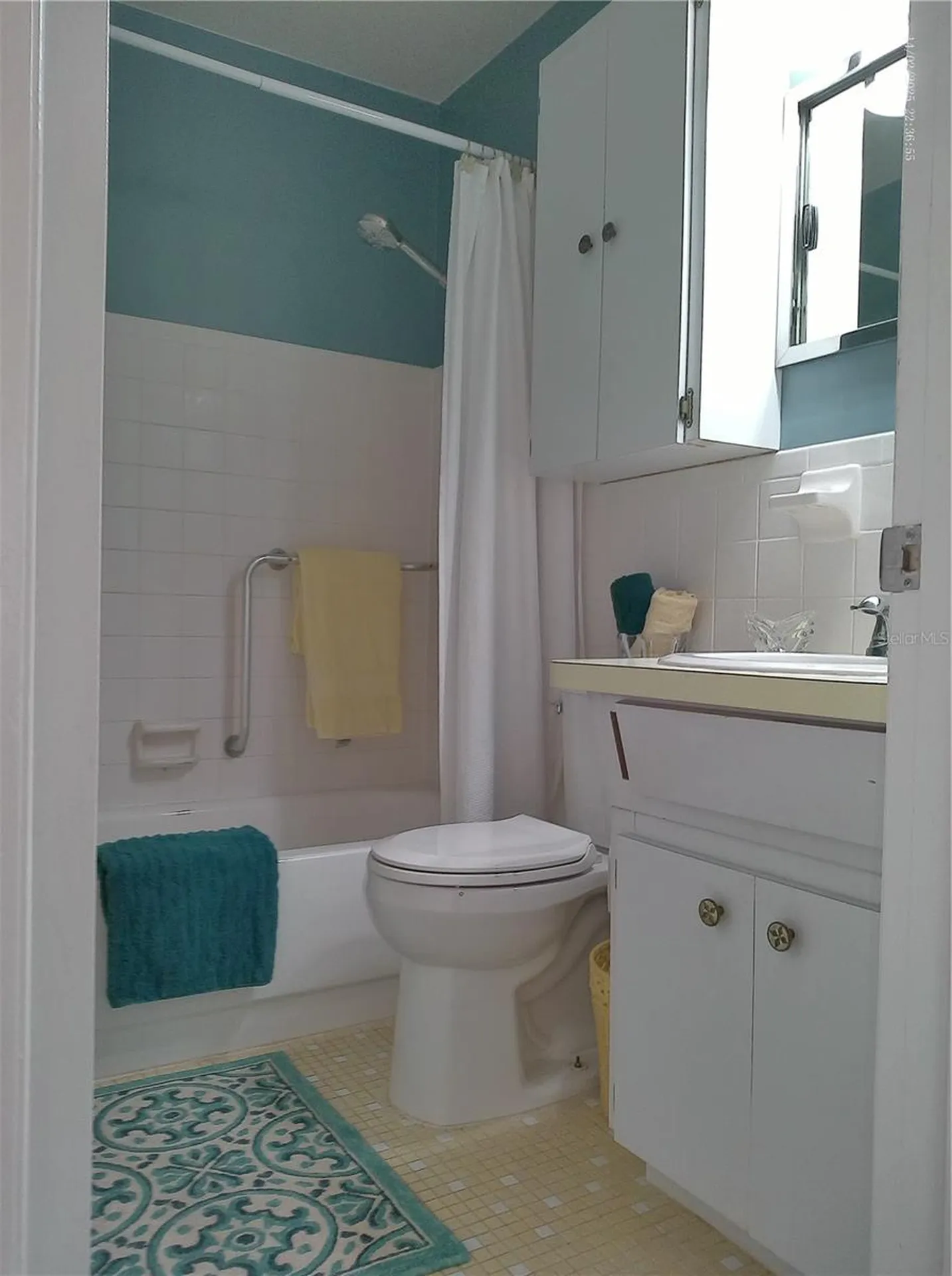 2456 Ecuadorian Way Clearwater FL 33763