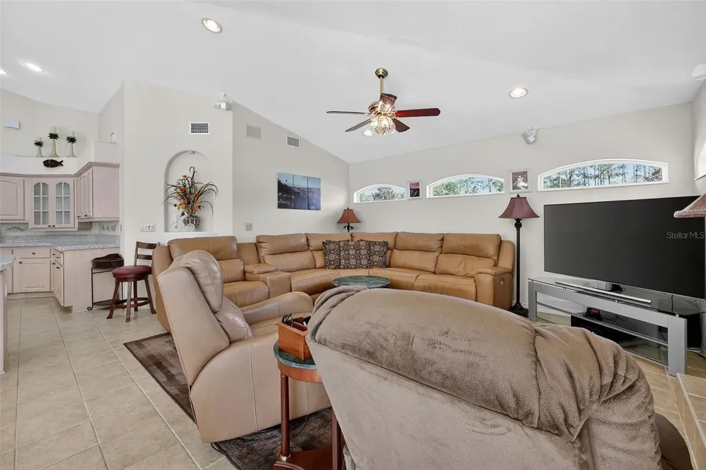 1 Burning Wick Place Palm Coast FL 32137