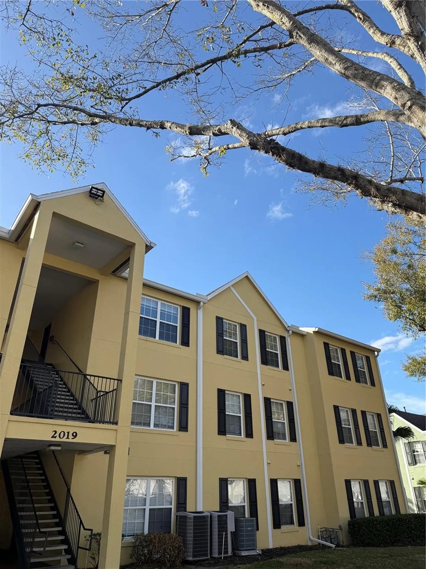 2019 Dixie Belle Drive Orlando FL 32812