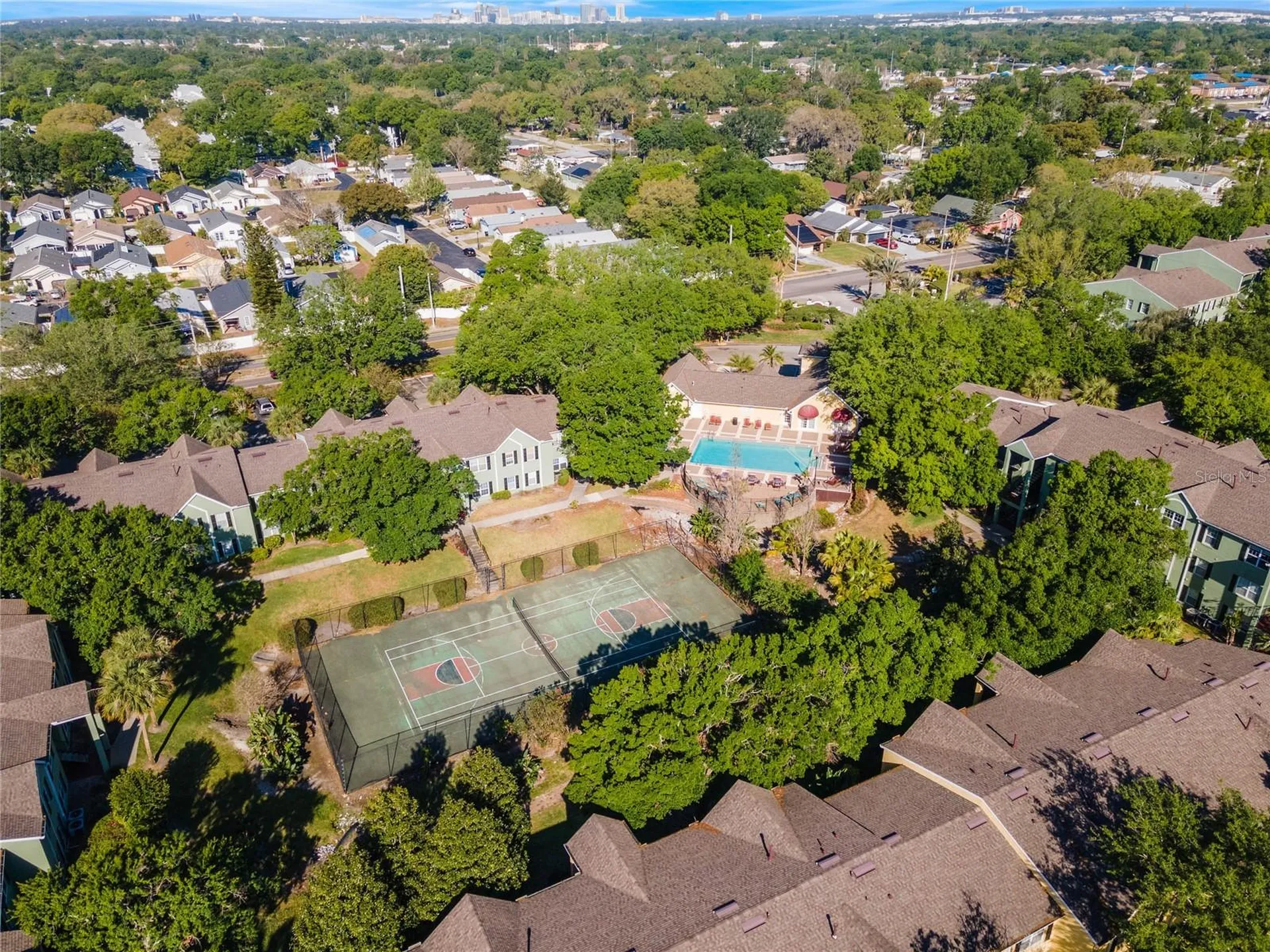 2019 Dixie Belle Drive Orlando FL 32812