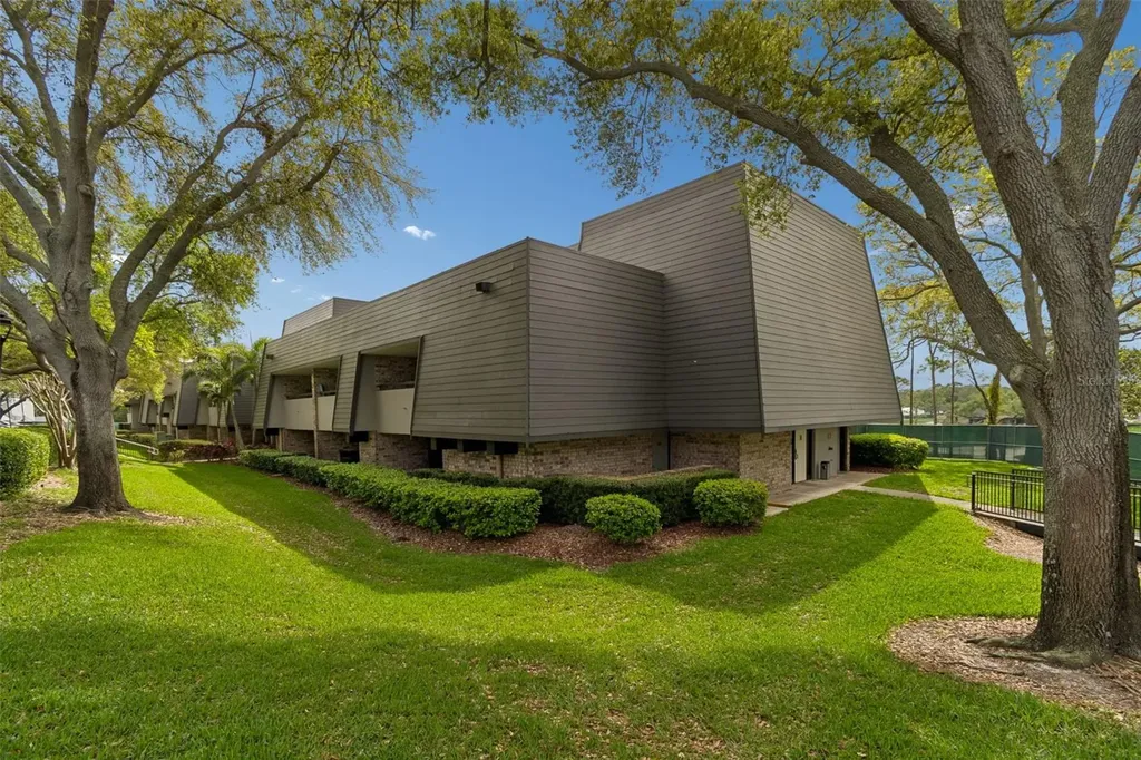 36750 Us Highway 19 N Palm Harbor FL 34684