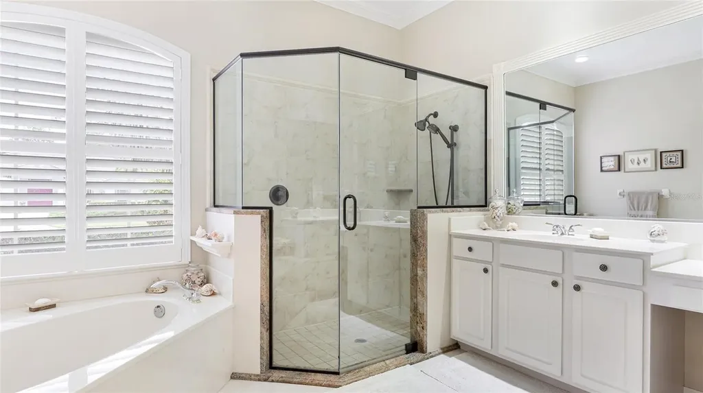 7126 Southgate Court Sarasota FL 34243