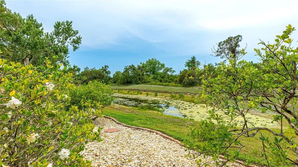 7126 Southgate Court Sarasota FL 34243
