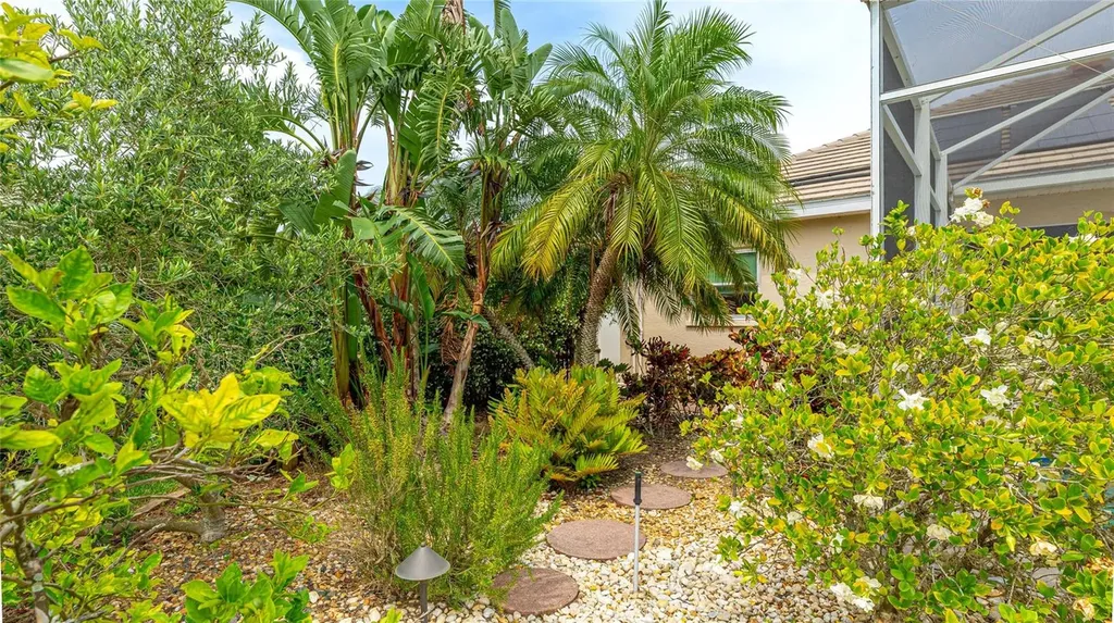 7126 Southgate Court Sarasota FL 34243