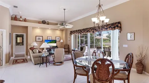 7126 Southgate Court Sarasota FL 34243