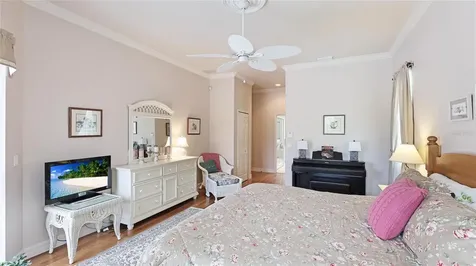 7126 Southgate Court Sarasota FL 34243