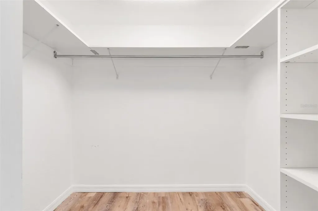 1051 S Highland Street Mount Dora FL 32757