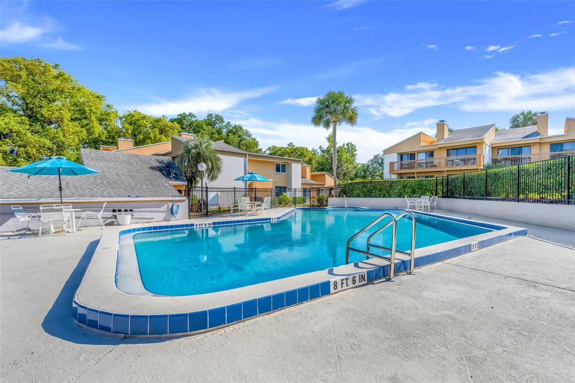 1051 S Highland Street Mount Dora FL 32757