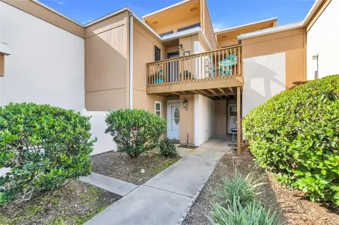1051 S Highland Street Mount Dora FL 32757
