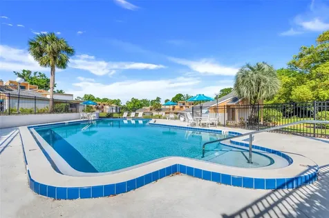 1051 S Highland Street Mount Dora FL 32757