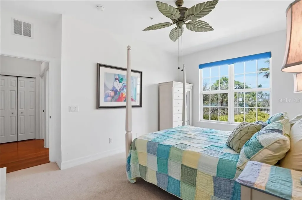 702 Granada Avenue Venice FL 34285