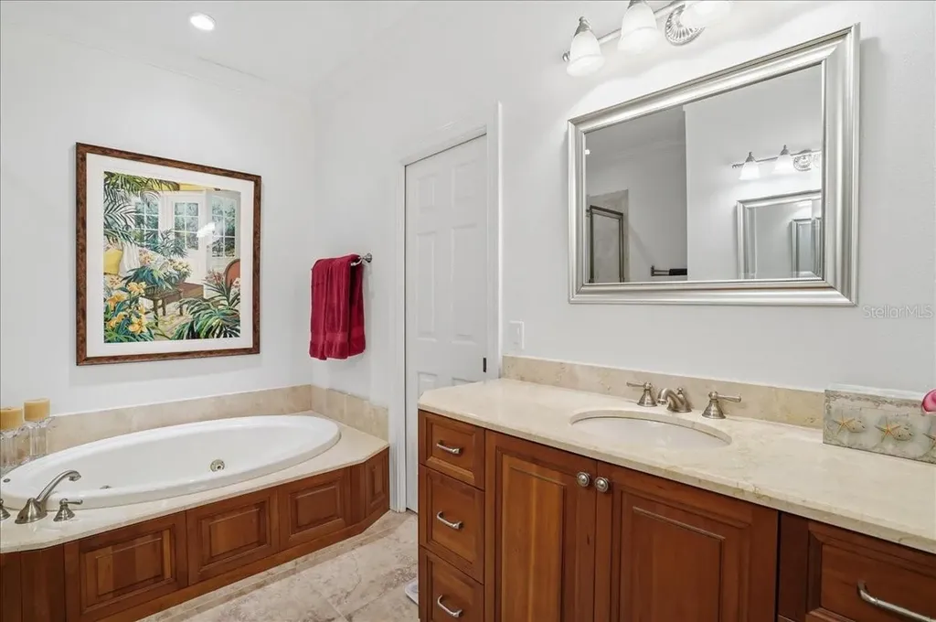 702 Granada Avenue Venice FL 34285