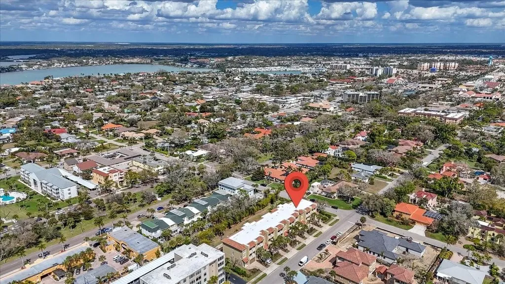 702 Granada Avenue Venice FL 34285