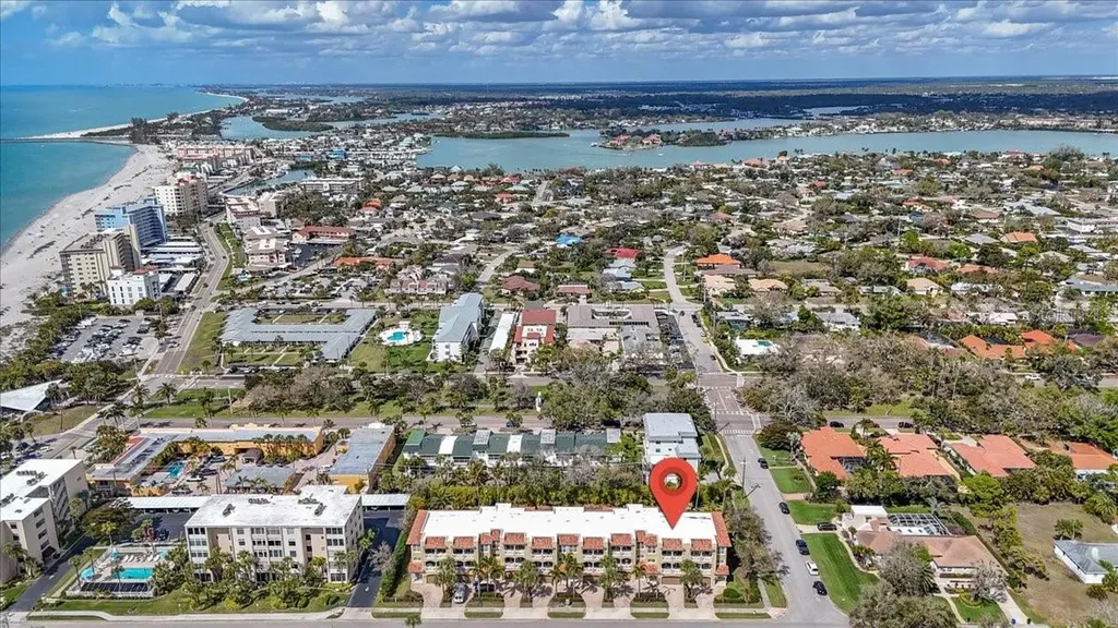 702 Granada Avenue Venice FL 34285