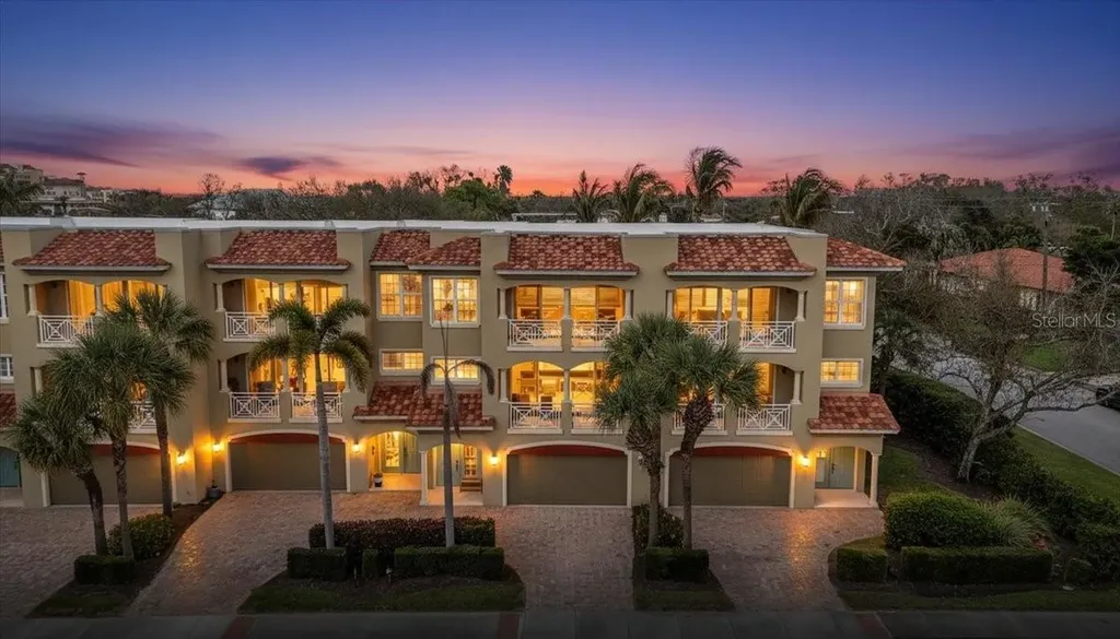 702 Granada Avenue Venice FL 34285