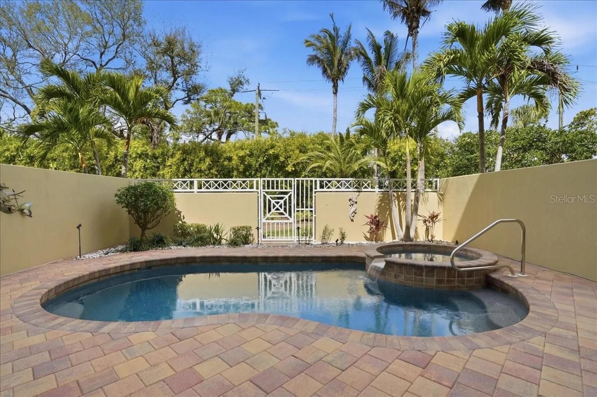 702 Granada Avenue Venice FL 34285