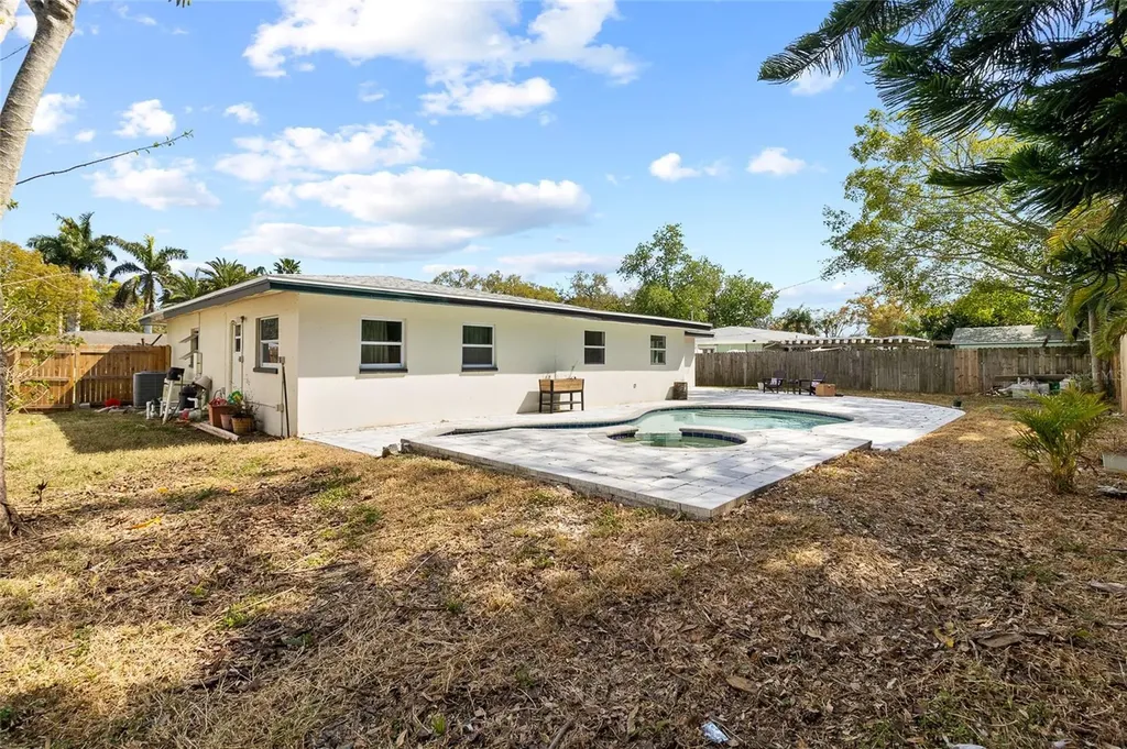 12120 Croft Drive Largo FL 33774