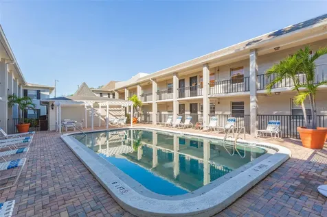 5221 Bayshore Boulevard Tampa FL 33611