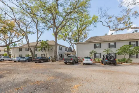 5221 Bayshore Boulevard Tampa FL 33611