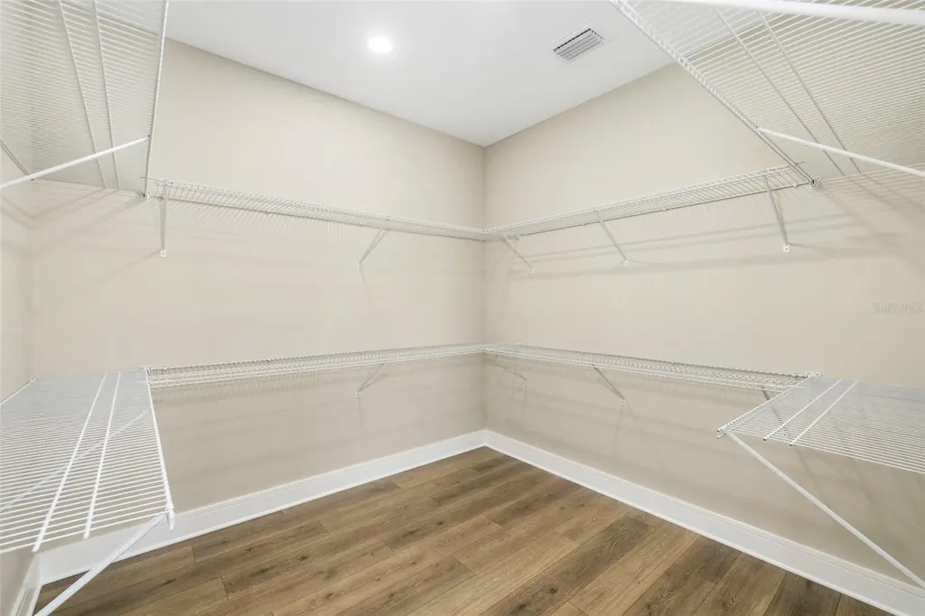 213 W Giddens Avenue Tampa FL 33603