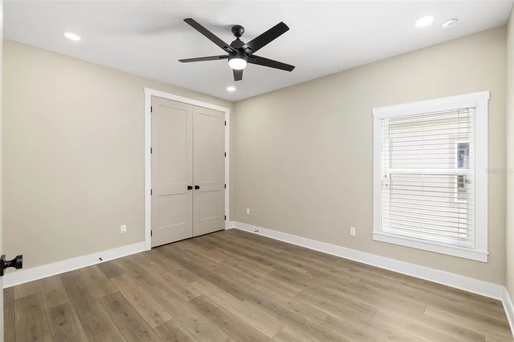 213 W Giddens Avenue Tampa FL 33603