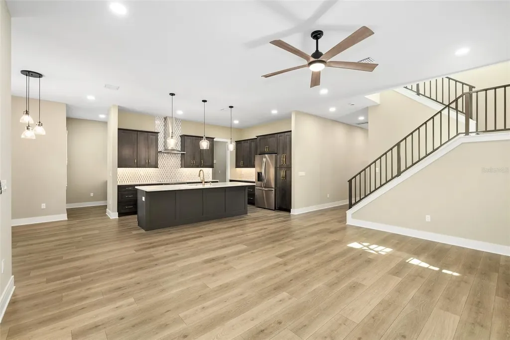 213 W Giddens Avenue Tampa FL 33603