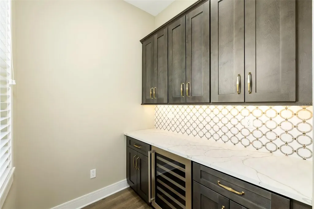 213 W Giddens Avenue Tampa FL 33603