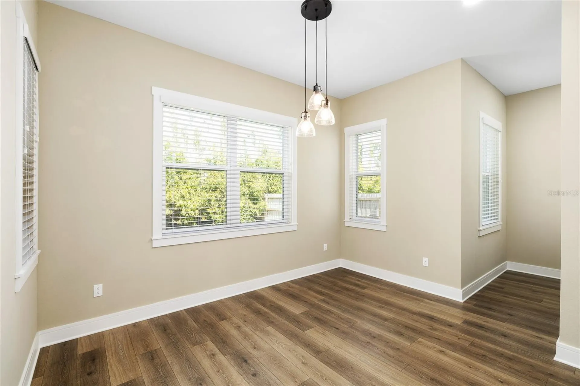 213 W Giddens Avenue Tampa FL 33603