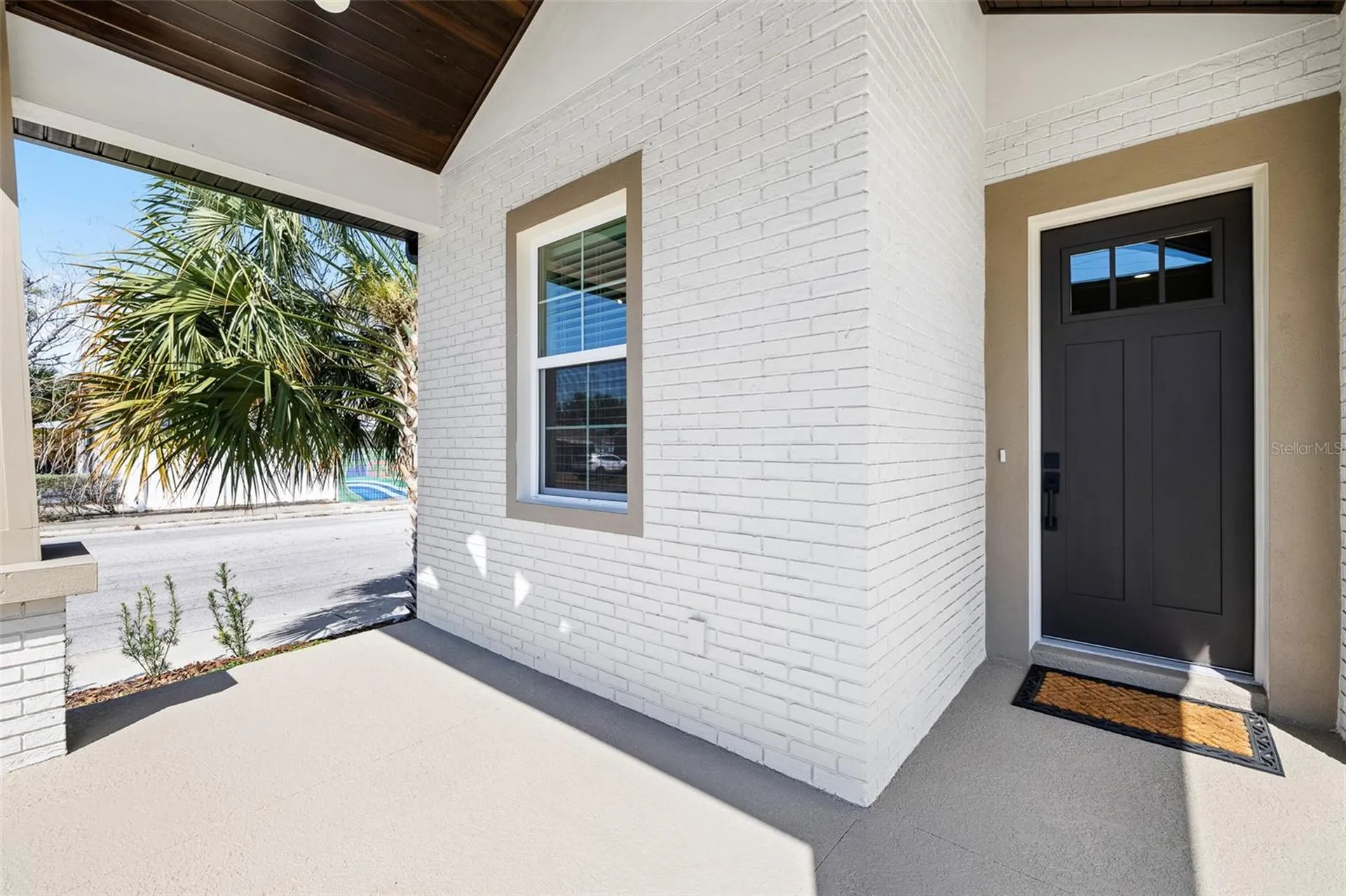 213 W Giddens Avenue Tampa FL 33603