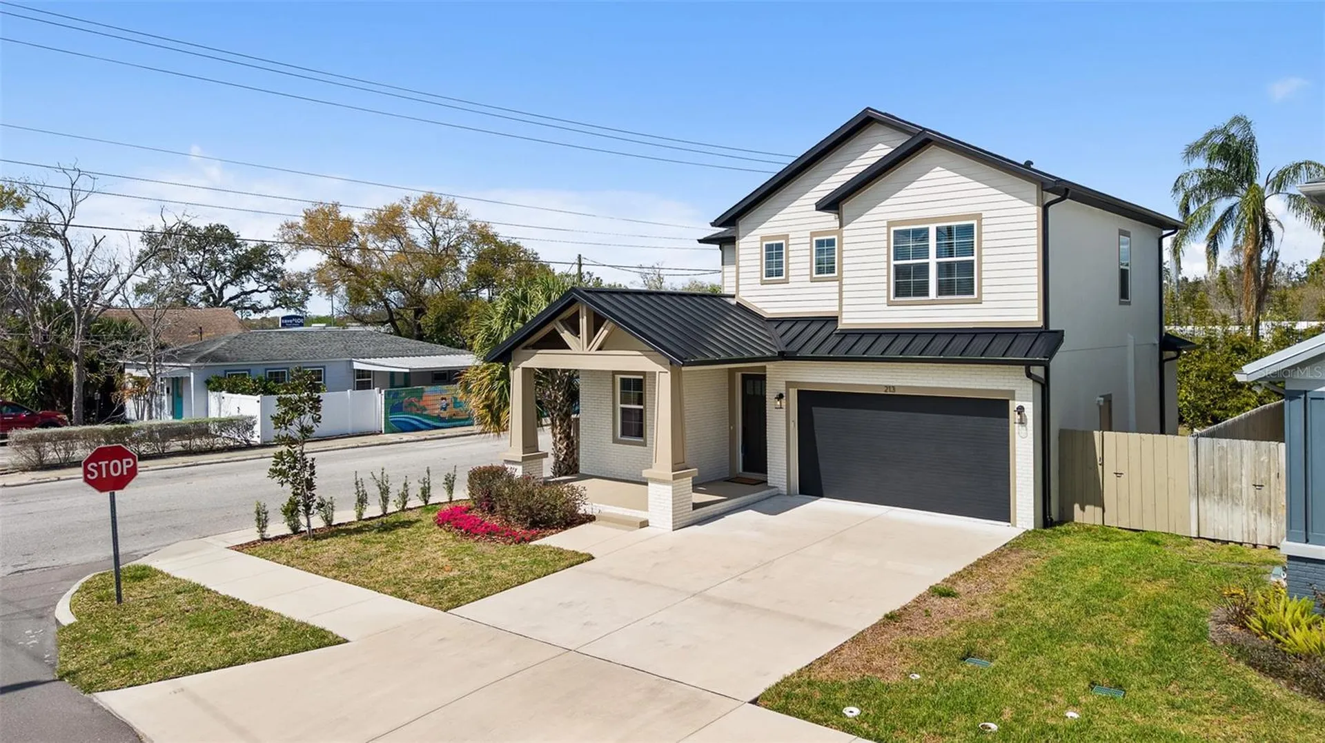 213 W Giddens Avenue Tampa FL 33603