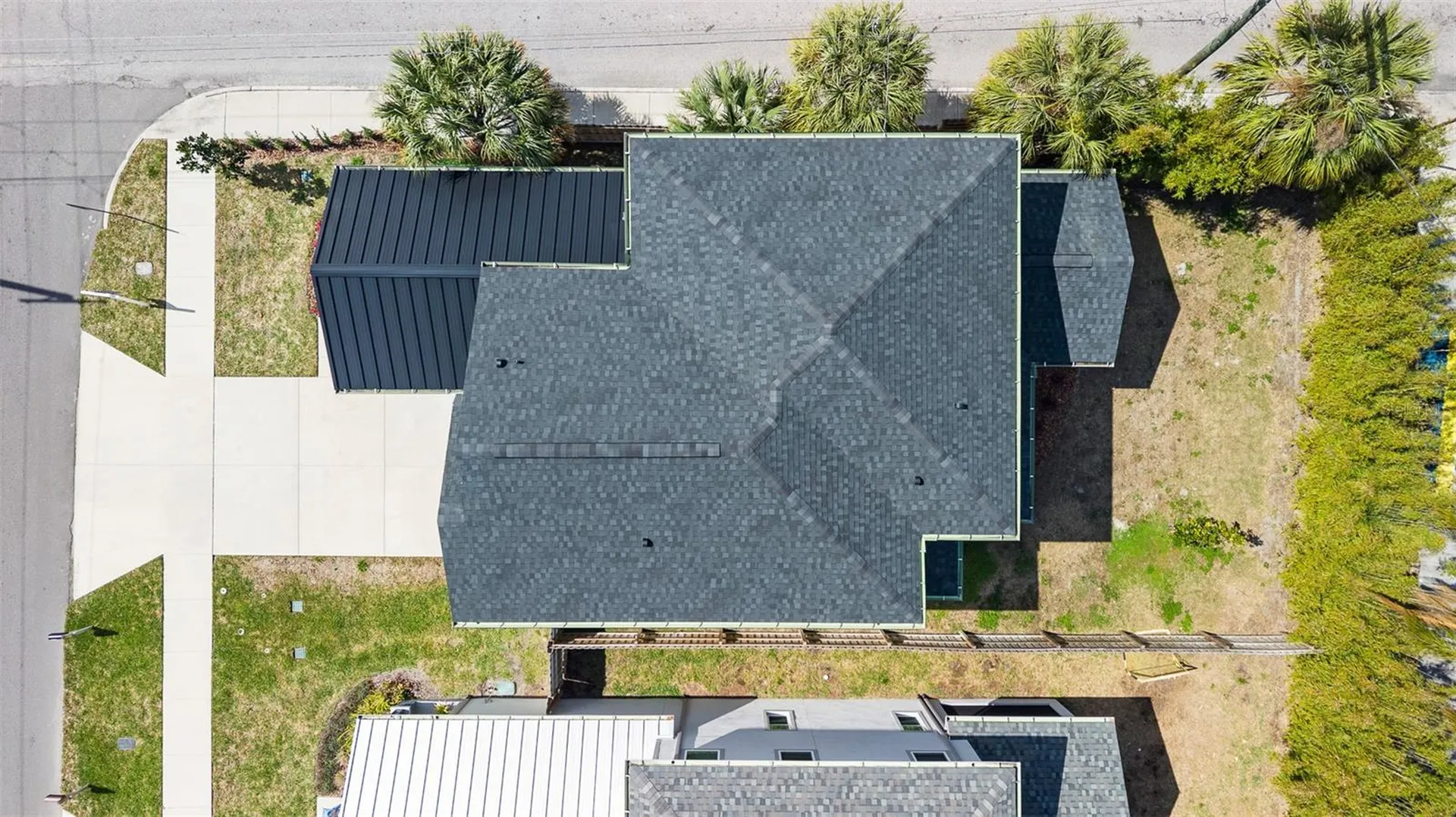 213 W Giddens Avenue Tampa FL 33603