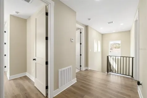 213 W Giddens Avenue Tampa FL 33603