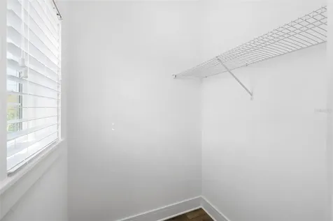 213 W Giddens Avenue Tampa FL 33603