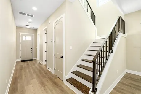 213 W Giddens Avenue Tampa FL 33603