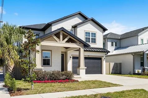 213 W Giddens Avenue Tampa FL 33603
